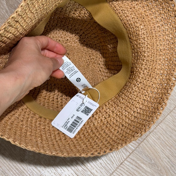 Lululemon crochet hat - Picture 2 of 2